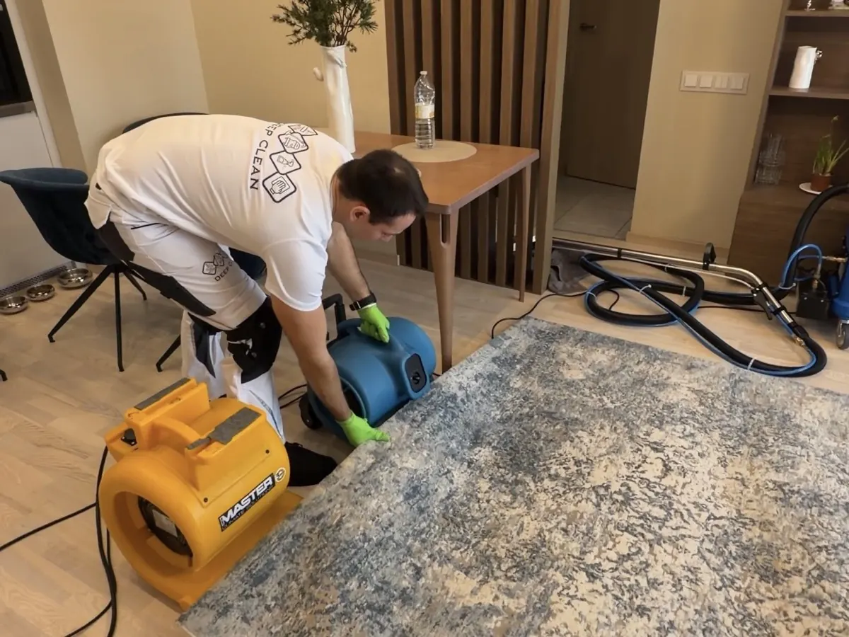 Deep Clean darbu piemērs — telpu uzkopšana